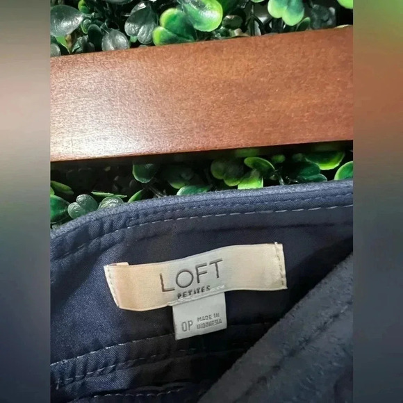 Loft Suede Skirt - 0P NWT - Picture 2 of 6